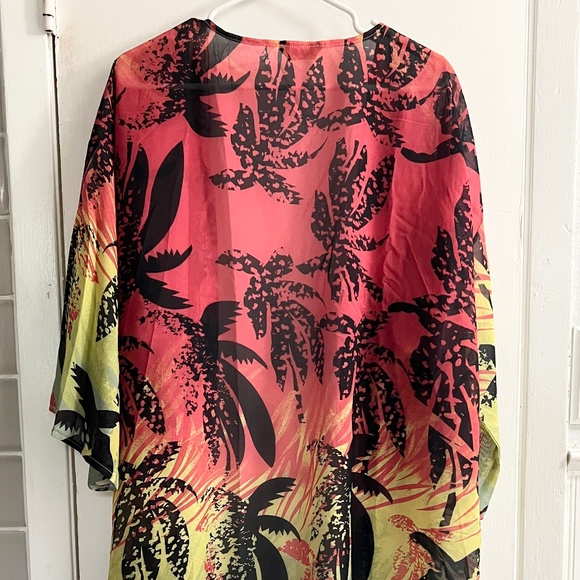 Kimono - Picture 2 of 3